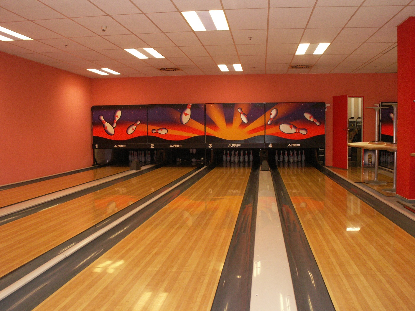 4x bowlingové dráhy AMF 90XL / 8800  - ihned k montáži